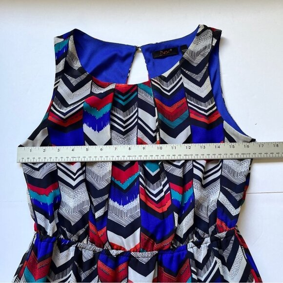 Dex Hi Low Dress Chevron Key Hole Back Lined Striped Blue Red Black Party Sz M - Picture 9 of 15
